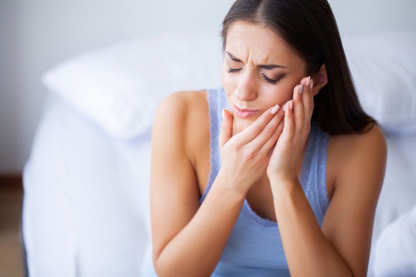 How Can I Ease the Pain of a Toothache?